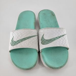Nike Sandals for Women - Poshmark